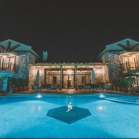 ホテル Turunc House