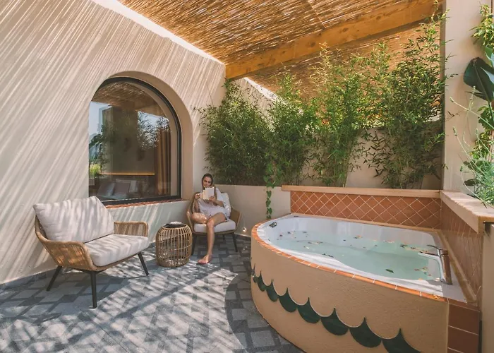 Turunc House 호텔 *