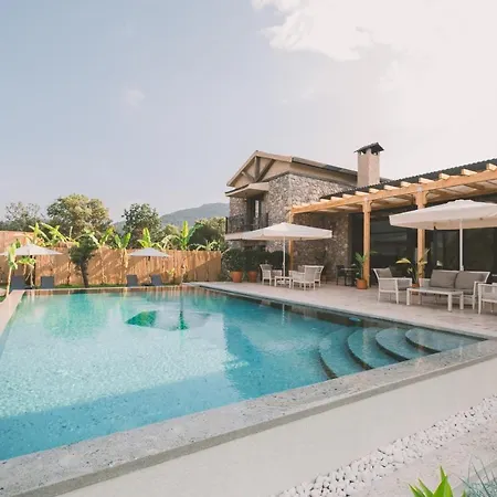 Turunc House Hotel *